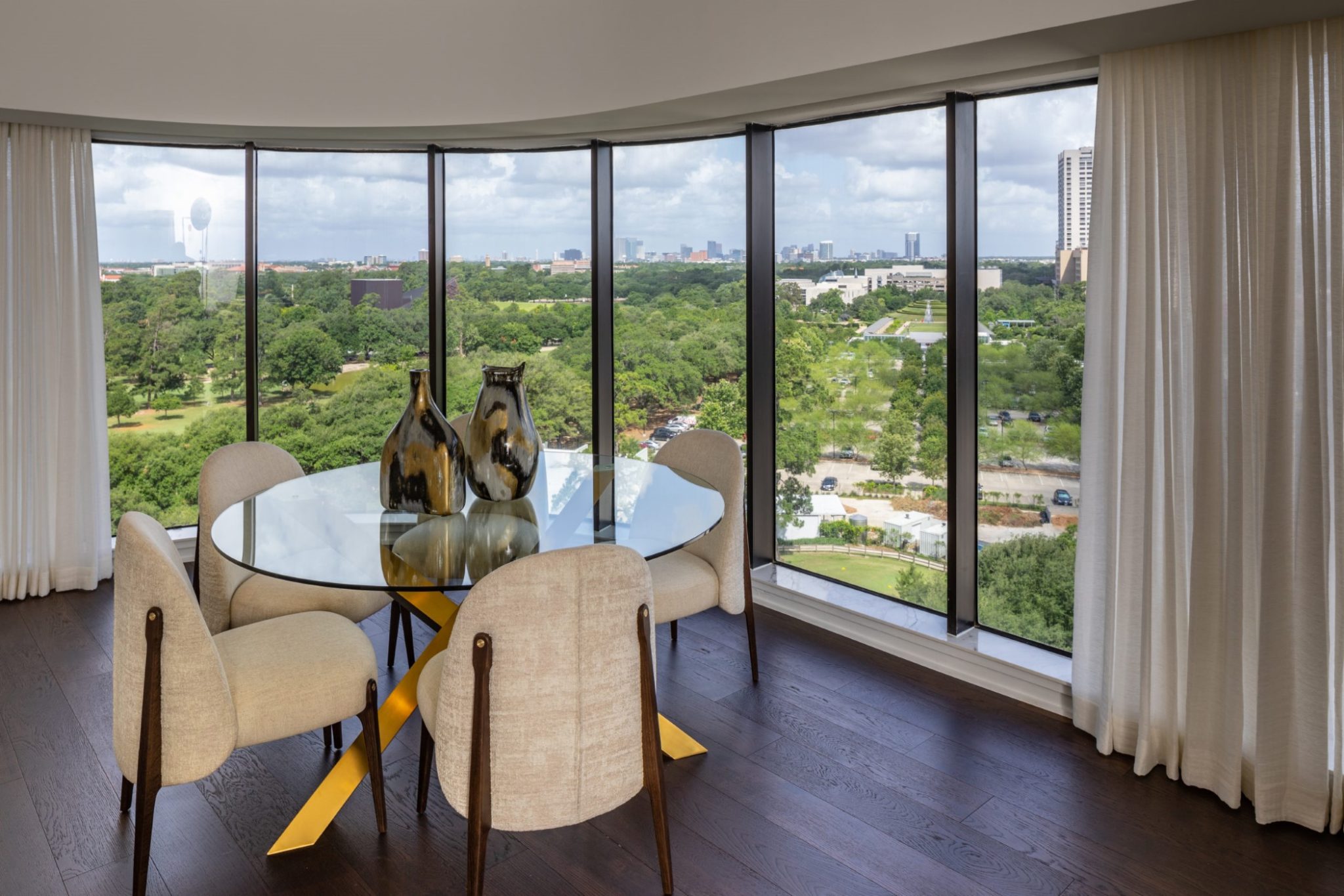 Parklane Interior | Roberts Carpet & Fine Floors
