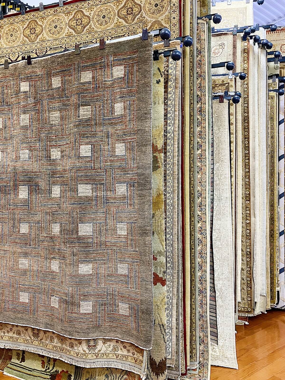 Area Rugs | Roberts Carpet & Fine Floors