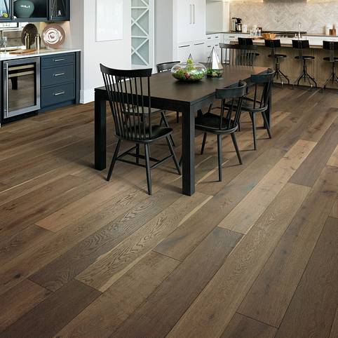 Brown Hardwood | Roberts Carpet & Fine Floors