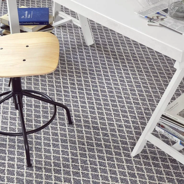 SPRINGERS-POINT-ZZ049-SEAPORT-BLUE-00475-H-DETAIL2-RUG_1600x