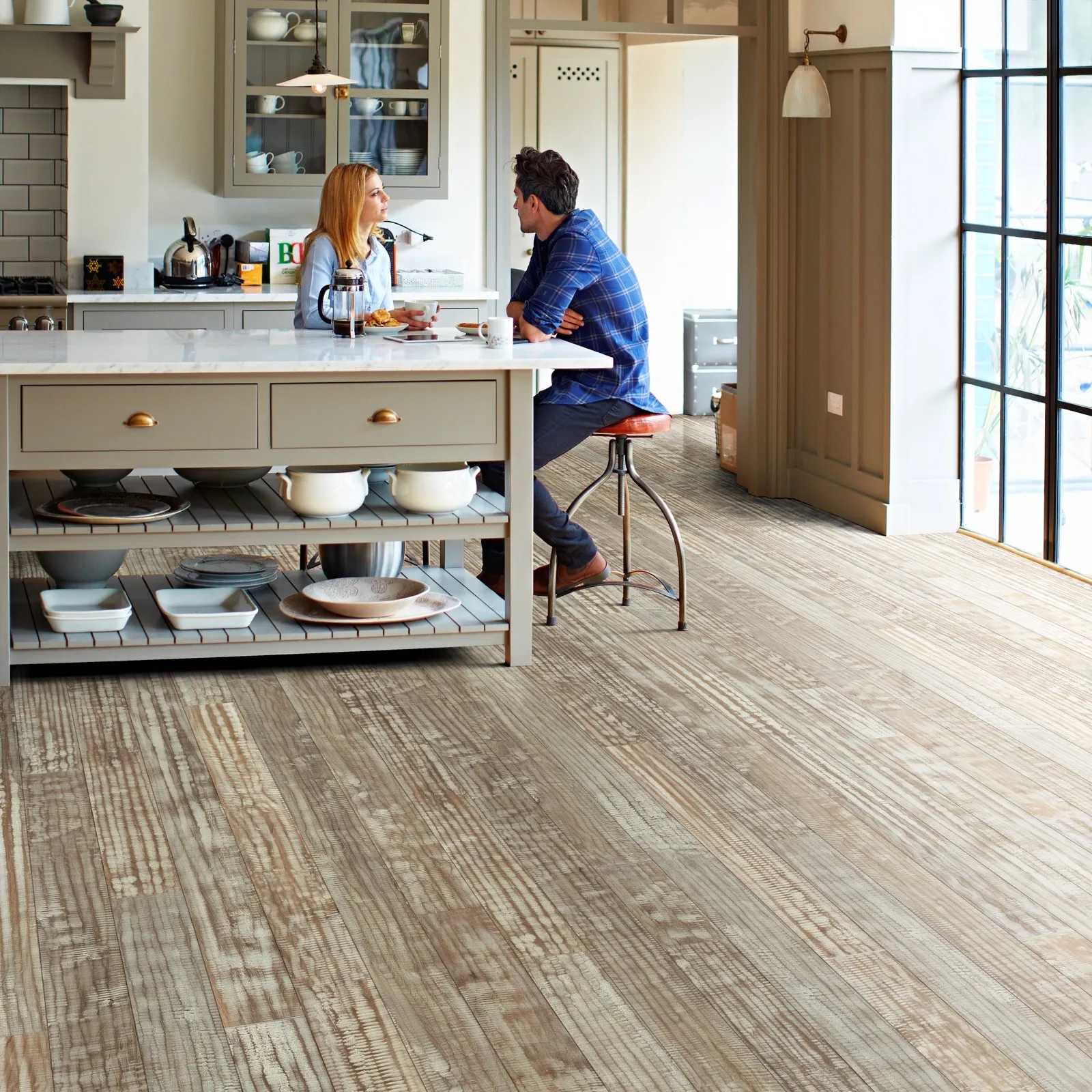 Walnut_JetStream_HandScraped_rm Design Tools | Roberts Carpet & Fine Floors