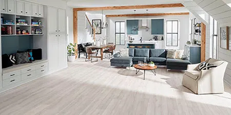 RevWood_Palm_City_33608-img RevWood_Palm_City_33608-img