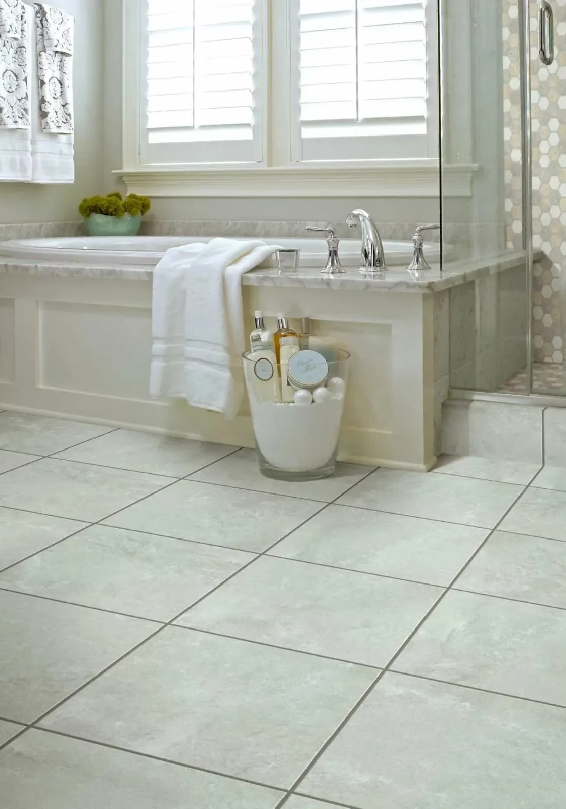 V0260_00106_ROOM-portrait Bathroom Tile Flooring | Roberts Carpet & Fine Floors