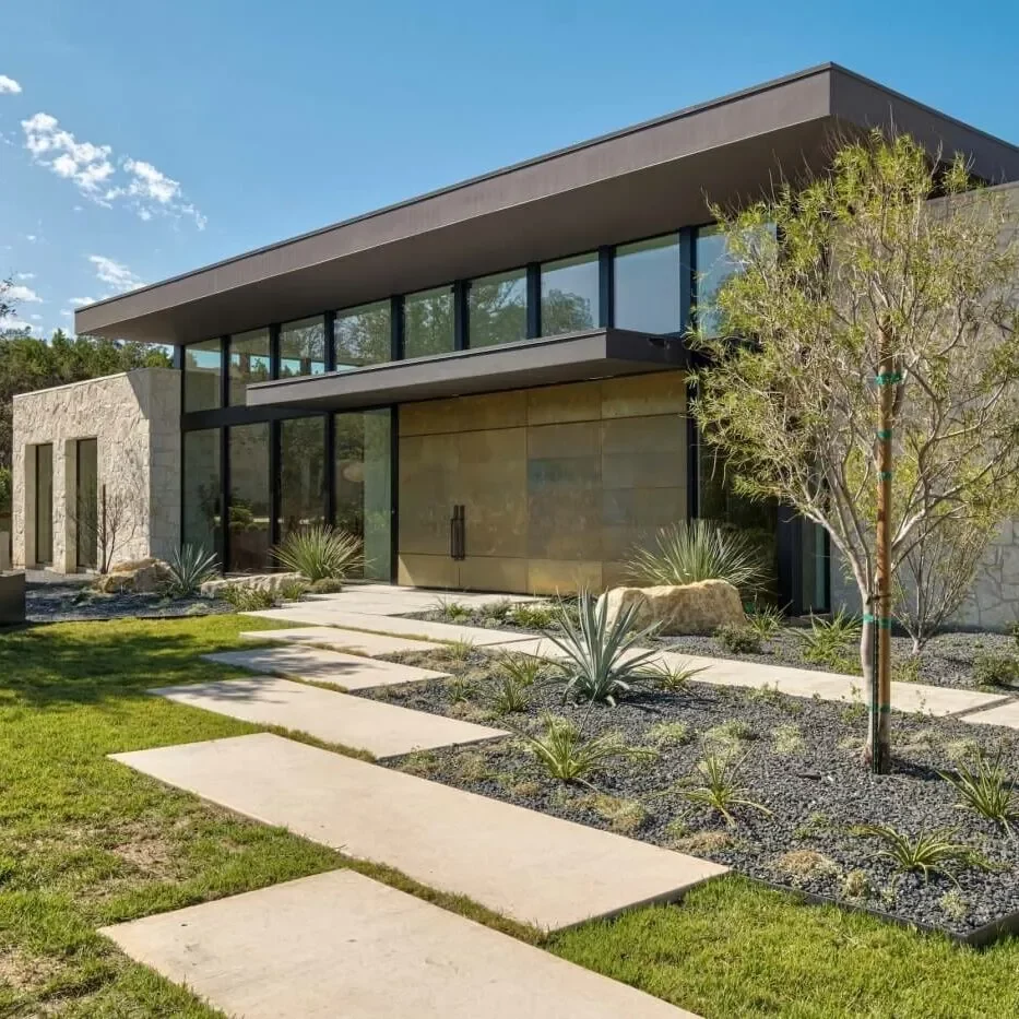 House Exterior View | Roberts Carpet & Fine Floors