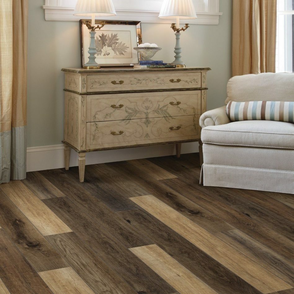 Houston's top vinyl plank flooring dealer | Roberts Carpet & Fine Floors
